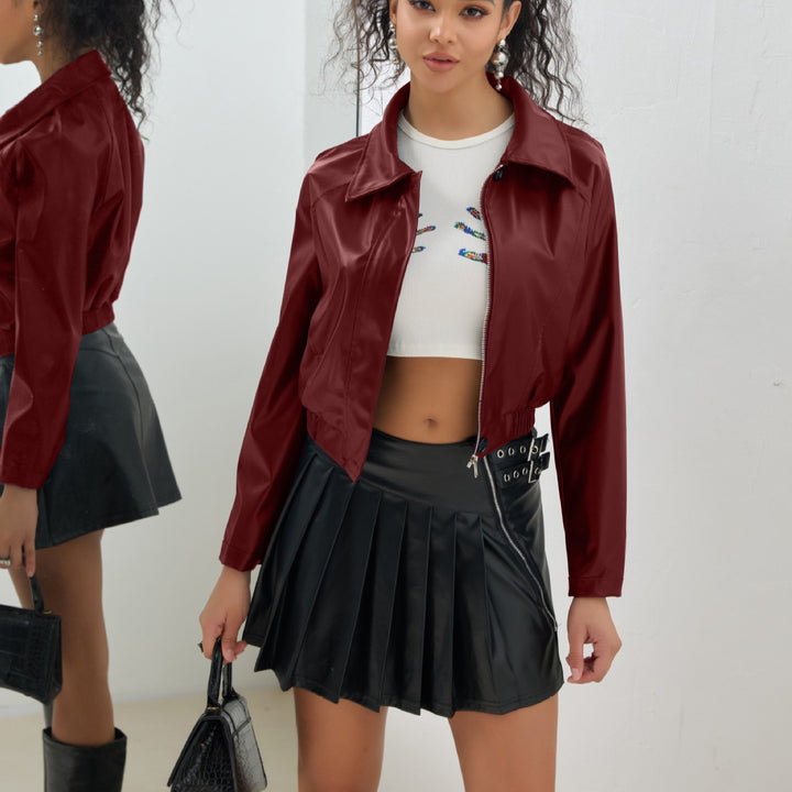Damen Kurz geschnittene Kunstlederjacke mit Hemdkragen, Reißverschluss und elastischem Saum – Célinea