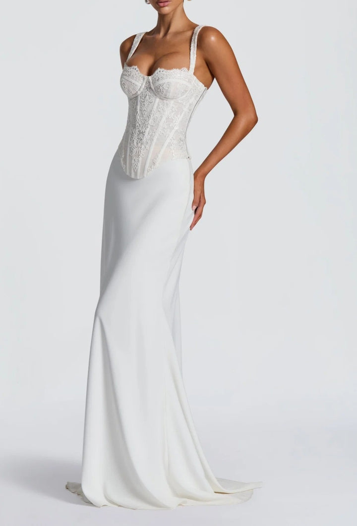 Damen Elegantes Hochzeitskleid mit Korsett-Detail Echo Archiv
