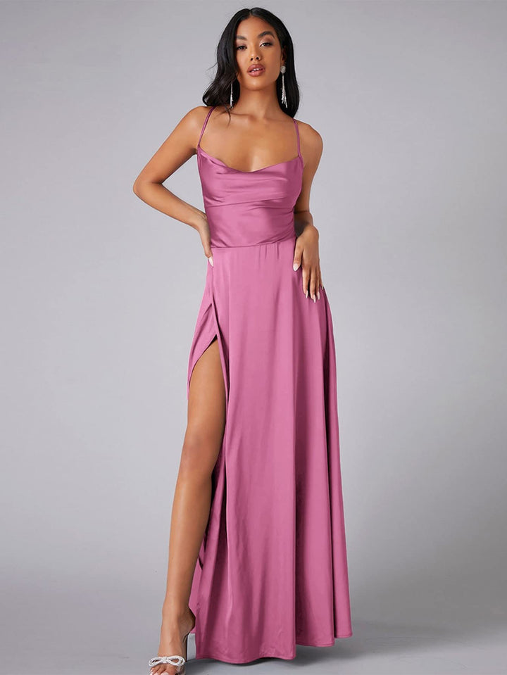 Elegantes Maxikleid für Damen mit fließenden und verführerischen Spaghettiträgern – Echo Archiv