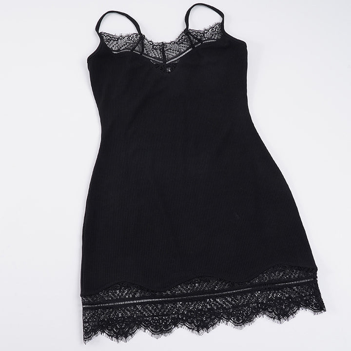 Damen Spitzen-Nachtkleid im figurbetonten Schnitt Echo Archiv