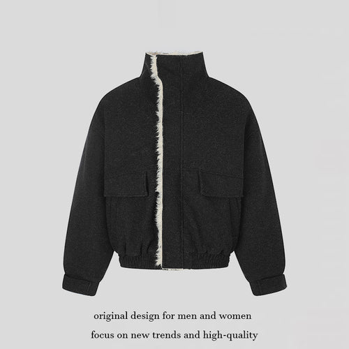 Damen Kurz geschnittene wattierte Blousonjacke mit Kunstfellfutter, Stehkragen und aufgesetzten Pattentaschen Echoarchiv