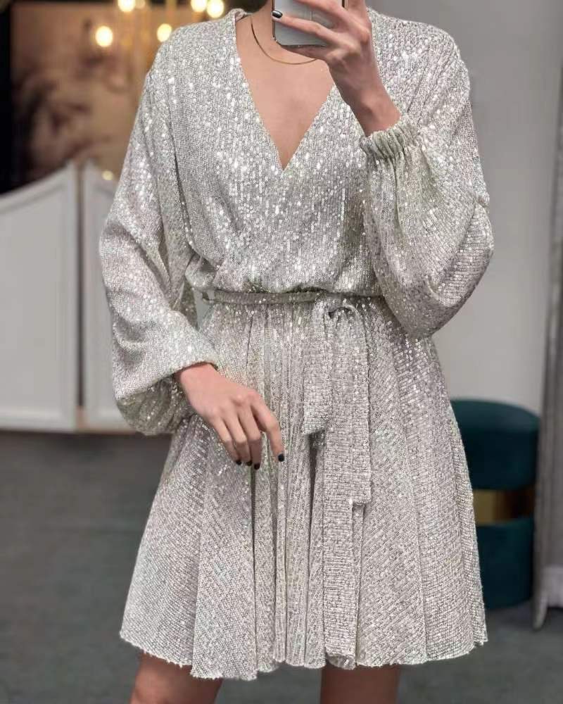 Damen funkelndes Cocktailkleid mit V-Ausschnitt und Taillengürtel Echo Archiv
