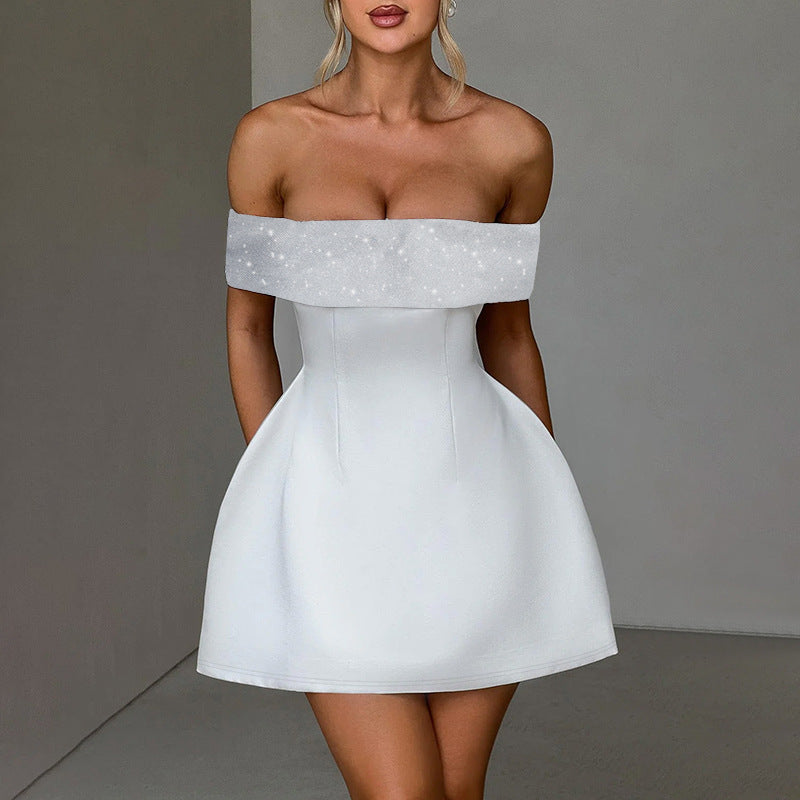Damen Off-Shoulder Minikleid mit schimmerndem Bustier-Oberteil Echo Archiv