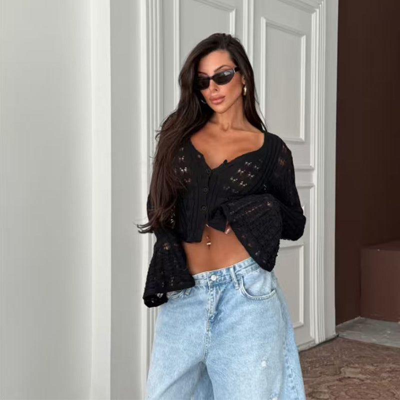 Damen Strickjacke im filigranen Design mit herzförmigen Ausschnitten Echo Archiv
