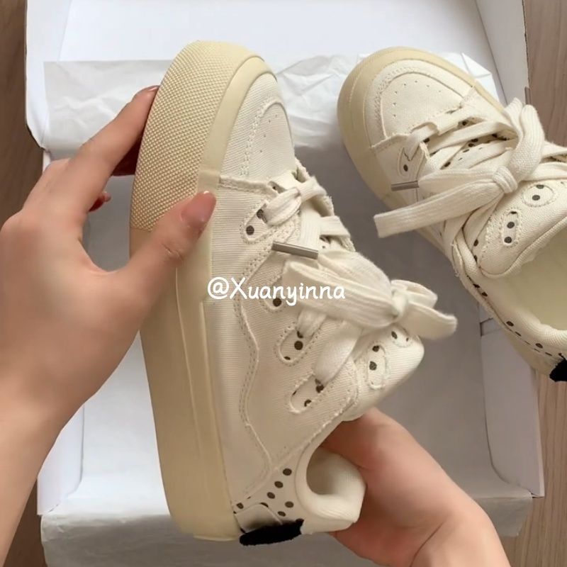 Damen Canvas Sneakers mit flexibler Gummisohle und atmungsaktivem Obermaterial Echo Archiv
