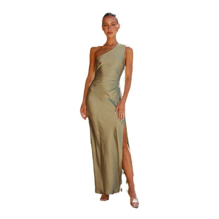Damen Maxikleid mit asymmetrischem Design und elegantem Satin-Finish – Valéora