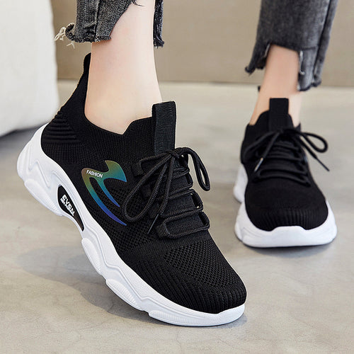 Damen nan minimalistischer Strick-Sockensneaker mit strukturiertem 3D-Obermaterial, anatomischem Memory-Fußbett und profiliertem EVA-Plateau Echo Archiv