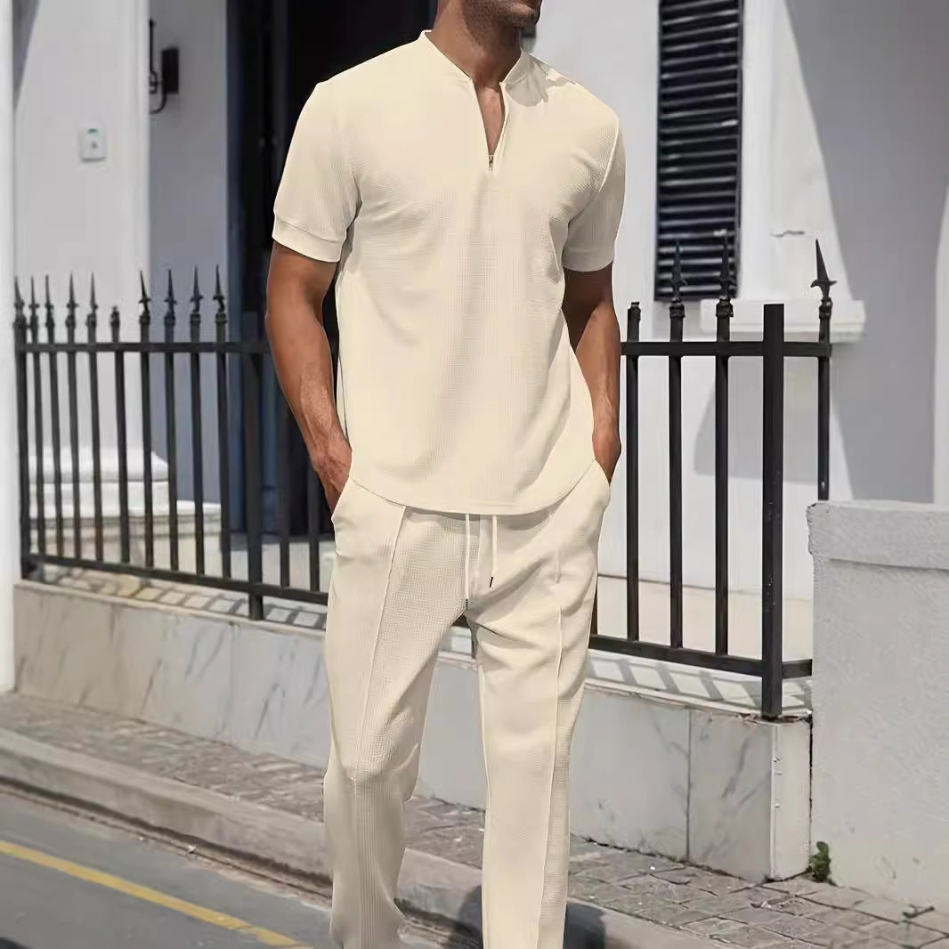 Herren sportliches Zweiteiler-Outfit mit modernem Reißverschluss und atmungsaktiven Materialien Echoarchiv