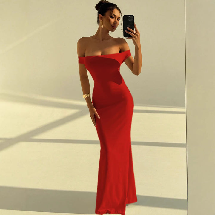 Damen Elegantes Off-Shoulder Maxikleid mit figurbetontem Schnitt Echo Archiv