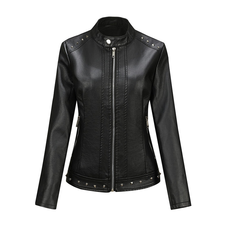 Damen Bikerjacke aus Lederimitat mit Nietenverzierung und tailliertem Schnitt Echoarchiv