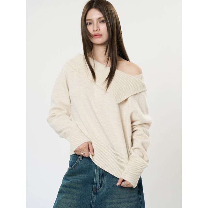 Damen Schulterfreier Oversize-Rippstrickpullover mit umgeschlagenem Kragen Echoarchiv