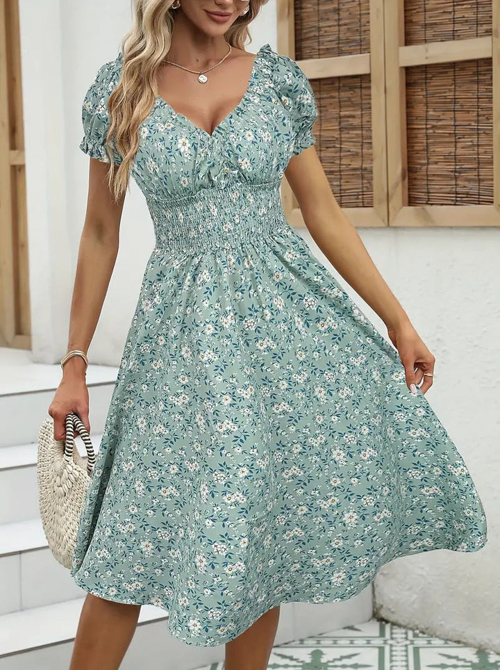 Damen Sommerliches Maxikleid mit Rüschendetails und elastischem Taillenbereich Echoarchiv
