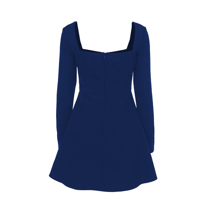Damen tailliertes Skater-Minikleid mit quadratischem Ausschnitt und langen Ärmeln Echo Archiv