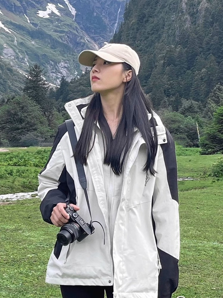 Damen zweilagige wasserdichte Outdoor‑Jacke mit Kapuze, atmungsaktiver Membran und verstellbarer Taille Echoarchiv