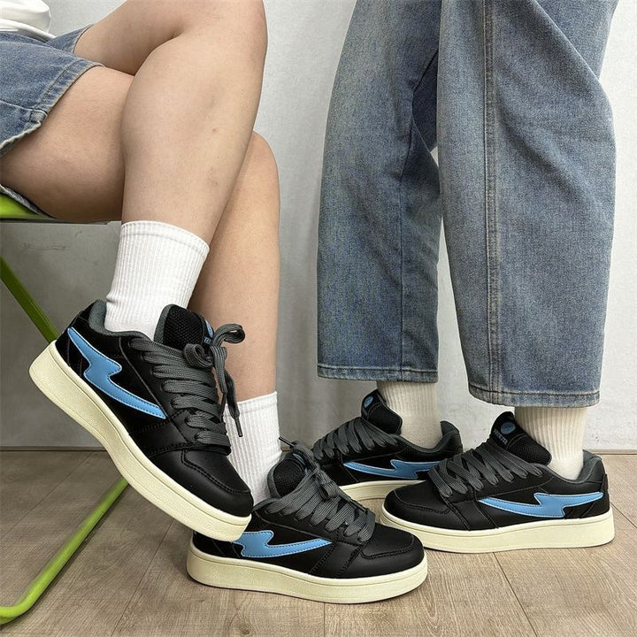 Damen sportliche Sneaker mit gepolstertem Schaft von Echo Archiv