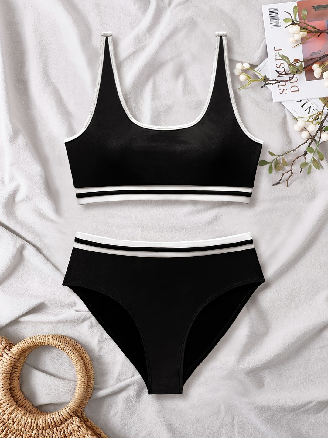 Damen Sportliches Bikini-Set mit elastischen Trägern und Kontrastbündchen Echo Archiv