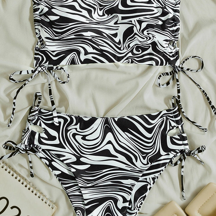 Damen Bandeau-Bikini-Set mit Stilvollem Rüschendesign Echo Archiv