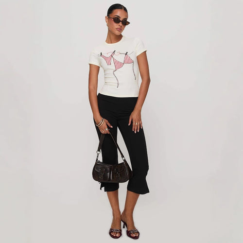 Damen T-Shirt mit kreativem Druck und figurbetontem Schnitt Echo Archiv