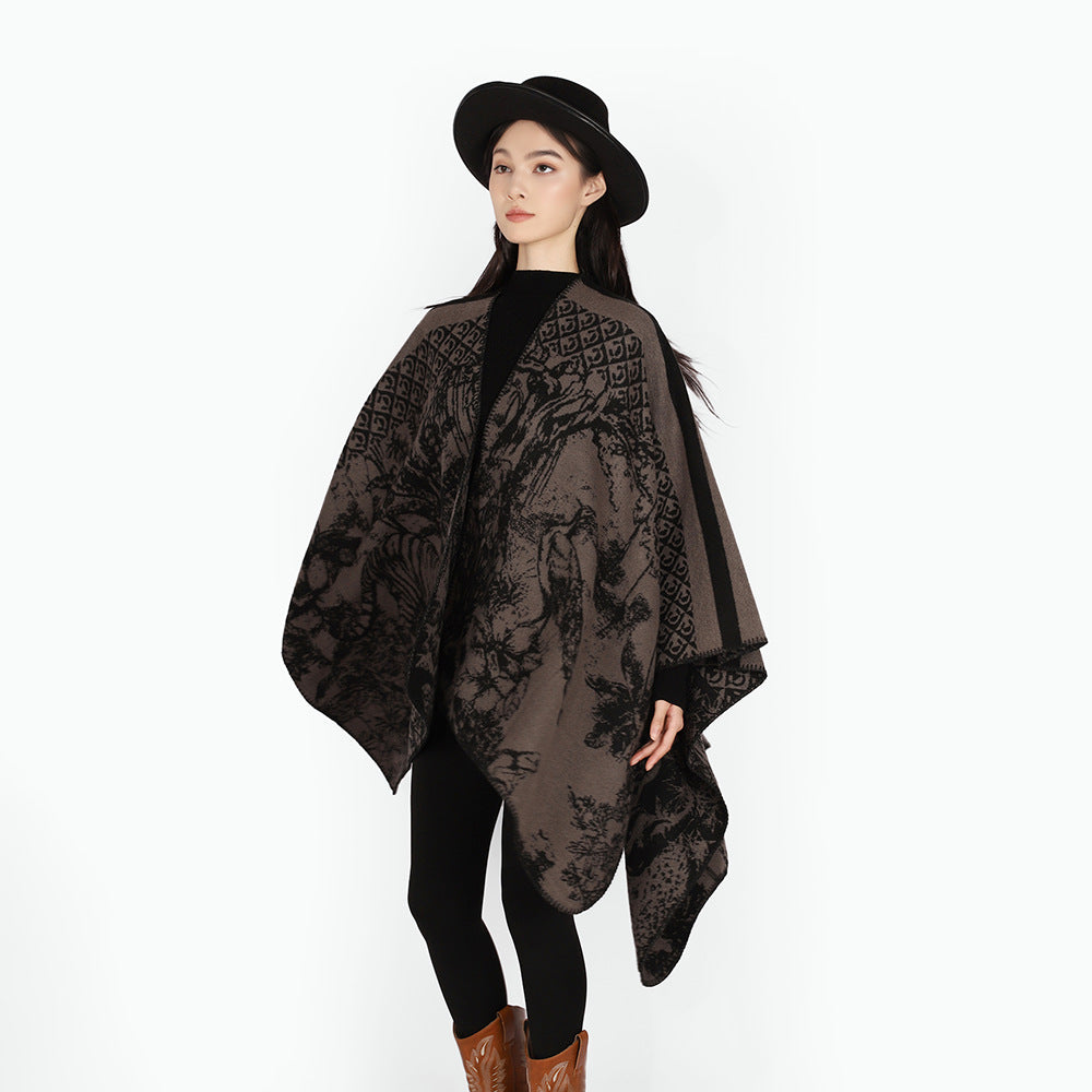 Damen Jacquard-Strickcape mit Stehkragen und grafischem Waldmotiv – Avérine