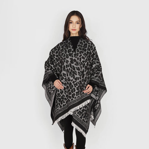 Damen Jacquard-Capeponcho mit Leo-Struktur und Fransensaum Echo Archiv