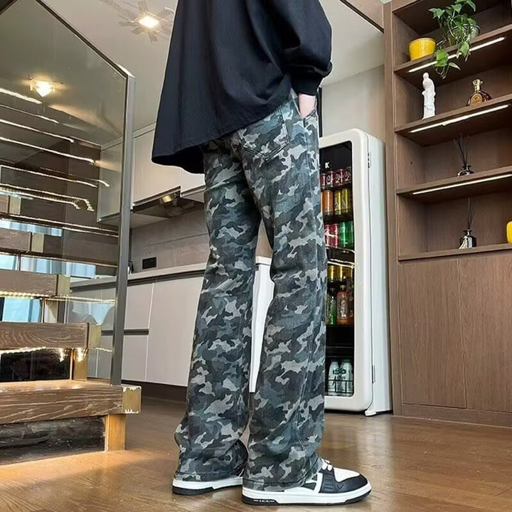 Herren weite Cargohose mit modischem Camouflage-Muster und verstellbarem Bund Echoarchiv