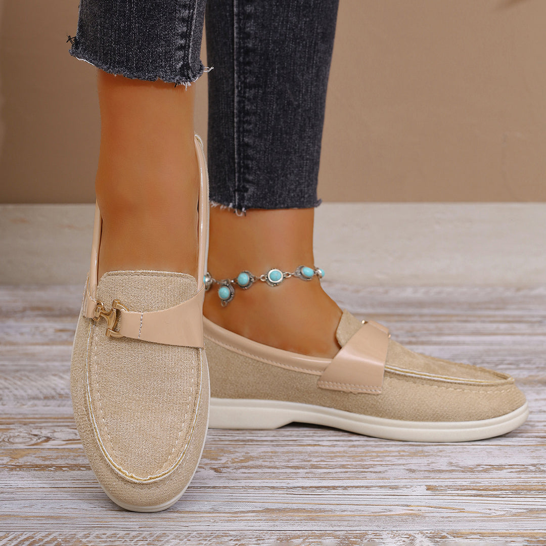 Damen elegante Veloursleder-Slipper mit dekorativer Metall-Hardware und flexibler Leichtlaufsohle Echo Archiv