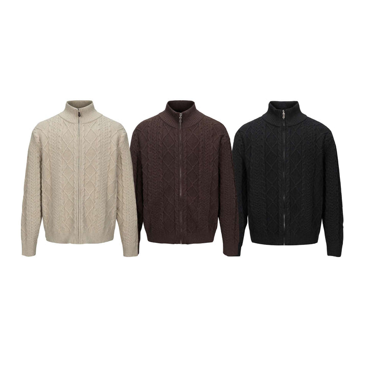 Herren Strick-Zipjacke mit Zopfmuster und hohem Stehkragen Echoarchiv