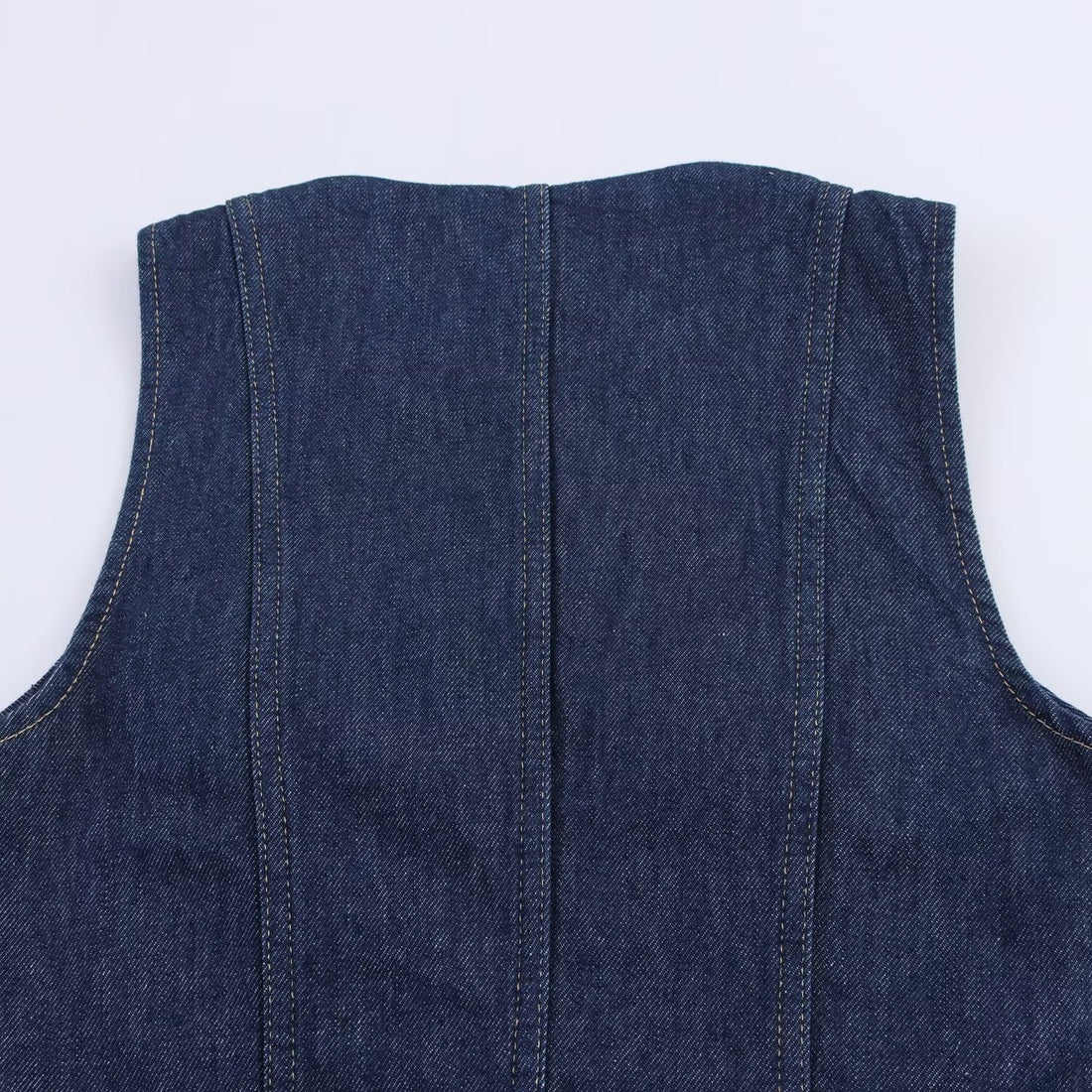 Damen Jeanskleid mit knopflosem Design und tailliertem Schnitt – Lunéa