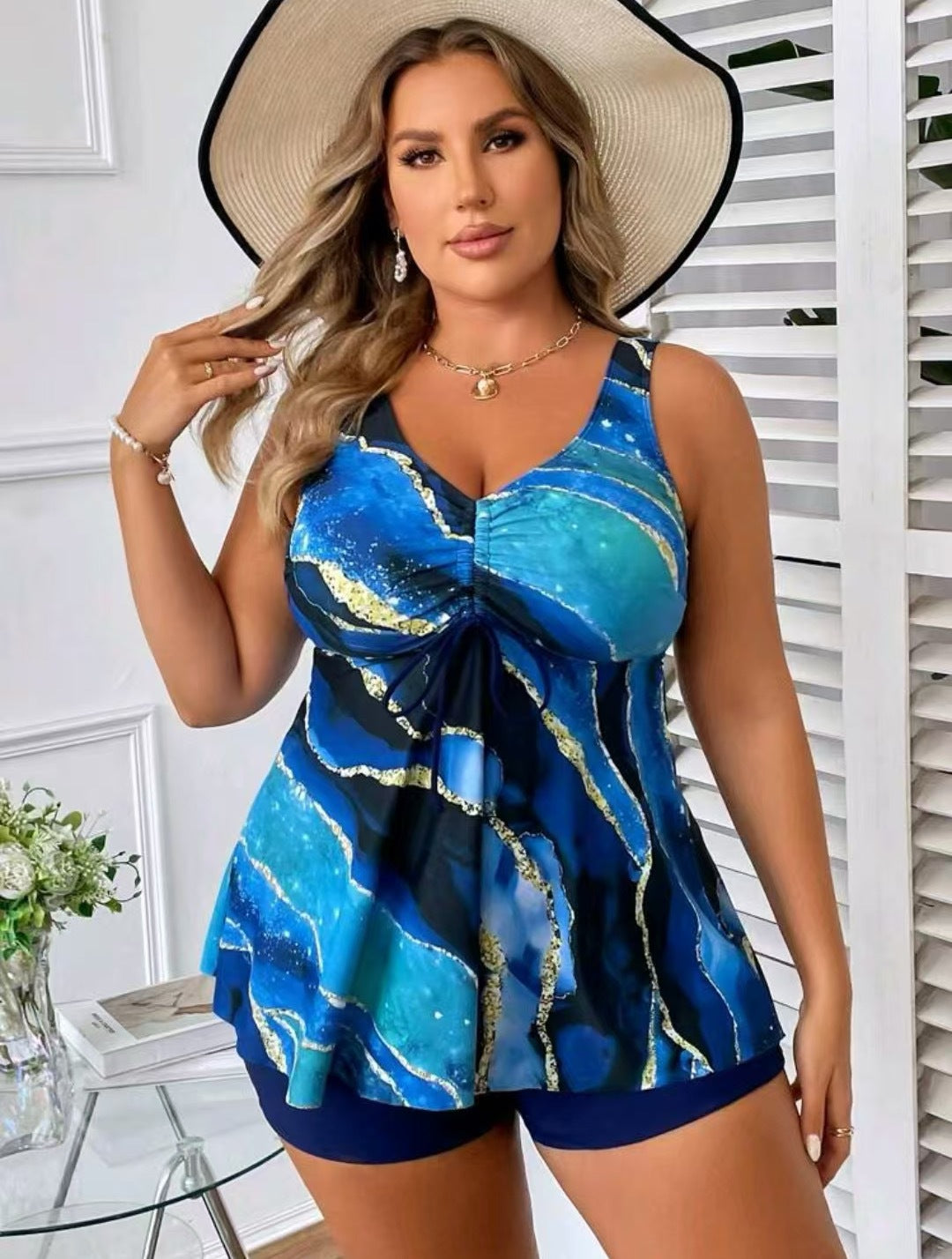 Damen Tankini mit modischer Raffung und lässigen Shorts Echo Archiv