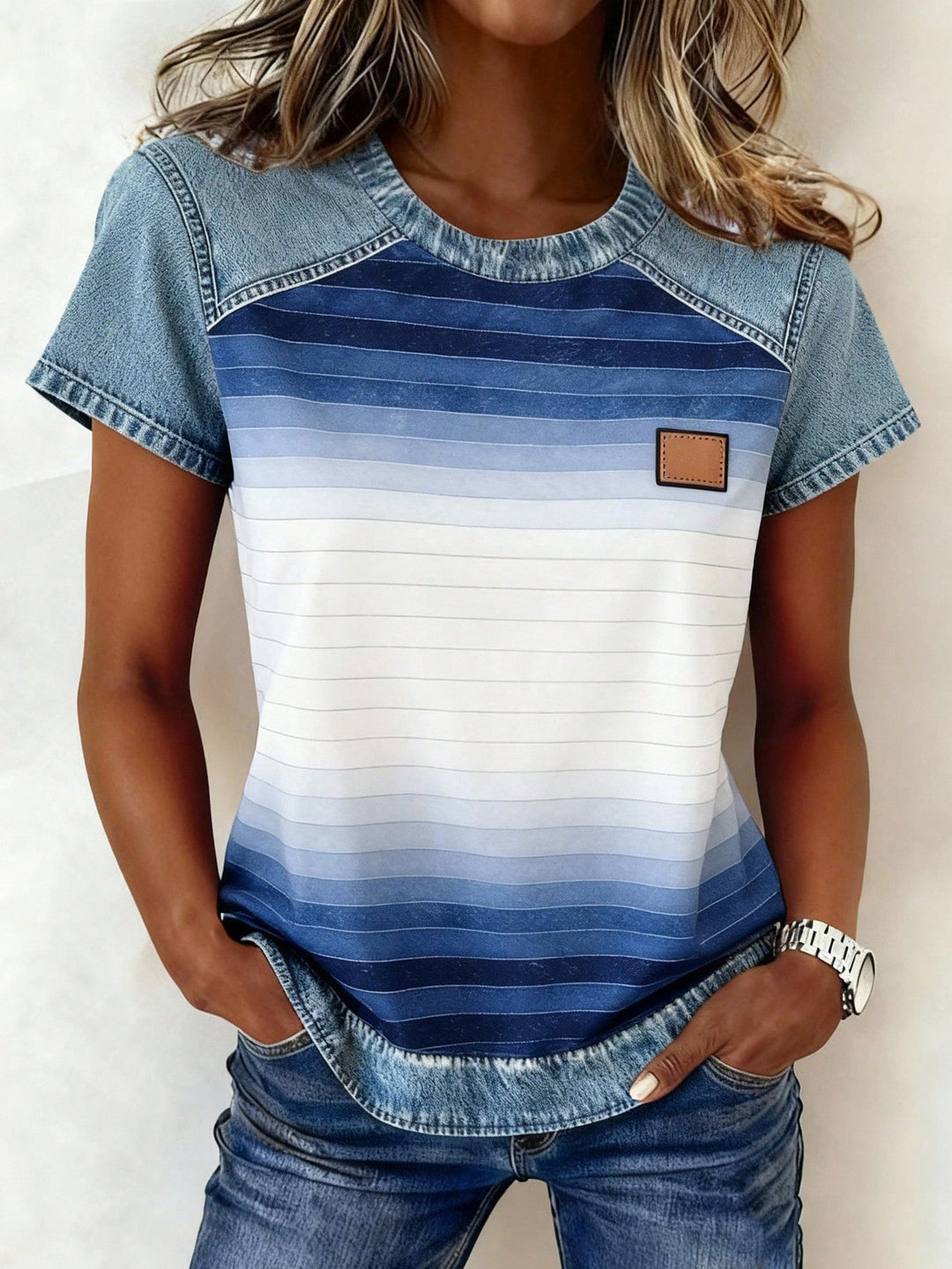 Damen Kurzarmshirt mit Jeans-Einsätzen und Teddy-Patchprint Echo Archiv