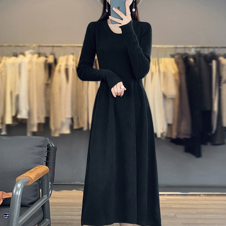 Damen Langärmeliges Midikleid aus Feinstrick mit taillierter A‑Linien‑Silhouette Echoarchiv