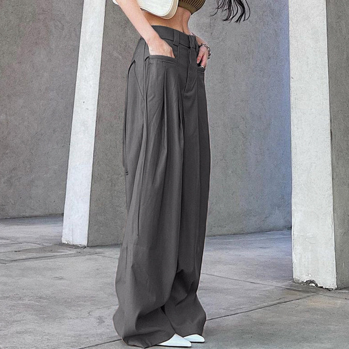 Damen nan hochtaillierte weite Bundfaltenhose mit Cargo‑Details, Gürtelschlaufen und geradem Beinschnitt Echo Archiv