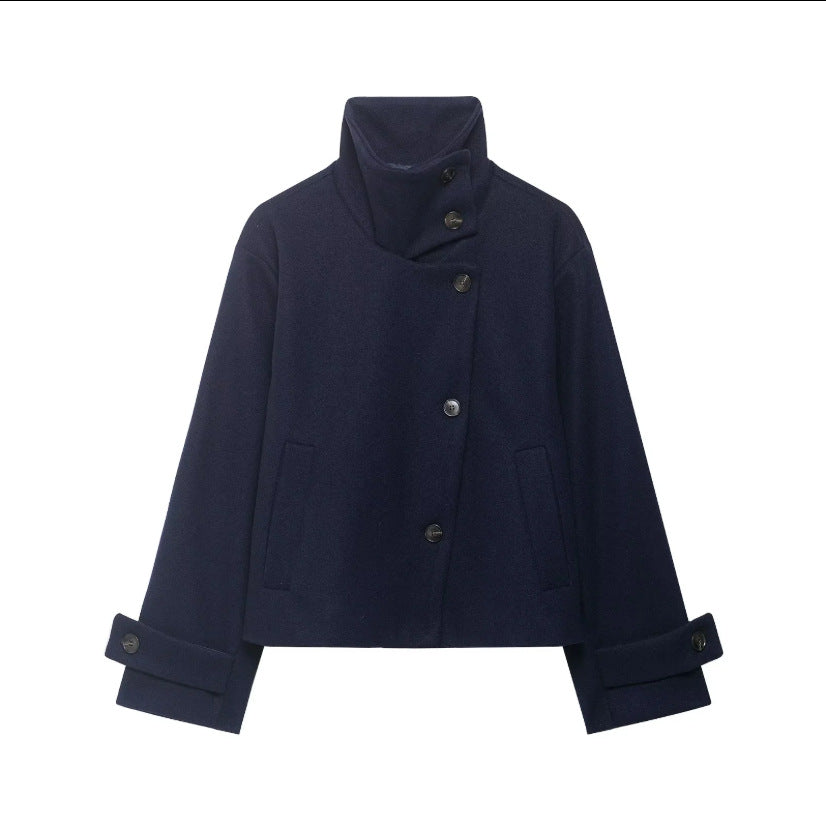 Damen Cropped Wollmix-Kurzjacke mit hohem Stehkragen, asymmetrischer Knopfleiste und Krempelmanschetten Echoarchiv