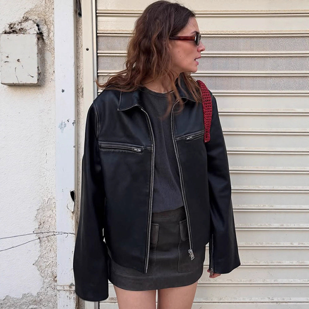 Damen Boxy-Lederimitatjacke mit zweifachem Reißverschluss und Brustzippern Echoarchiv