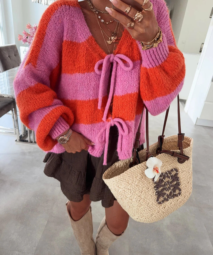 Damen lockere Strickjacke mit breiten Streifen und Bindegürtel Echoarchiv