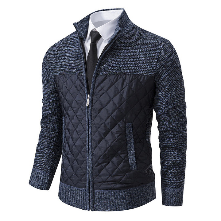 Herren Hybrid‑Strickjacke mit gestepptem Frontpanel, Stehkragen und durchgehendem Reißverschluss Echo Archiv