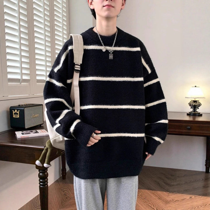Unisex Oversized Strickpullover mit gestreiftem Design Echoarchiv