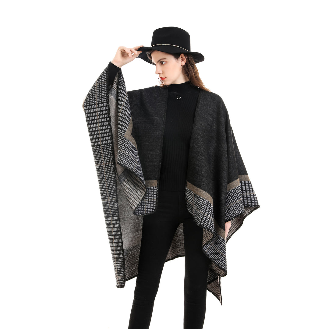 Damen Wollmix-Poncho im asymmetrischen Zipfelschnitt mit eingewebter Karobordüre – Avérine
