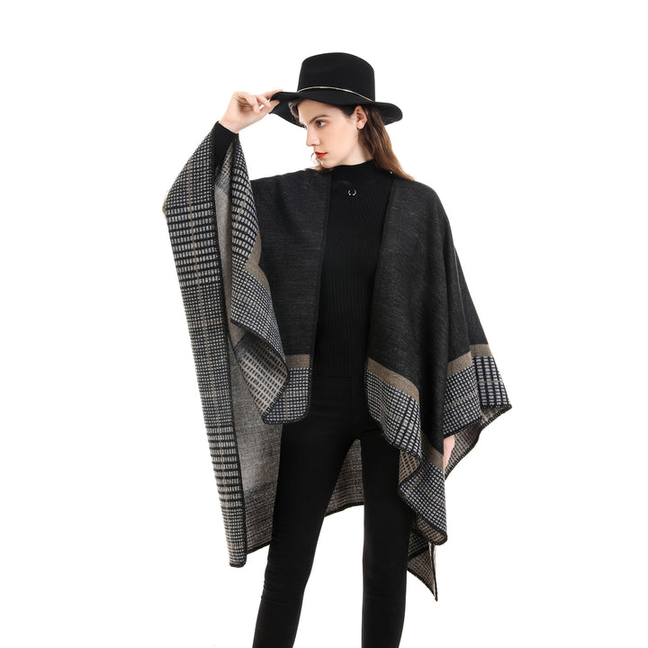 Damen Wollmix-Poncho im asymmetrischen Zipfelschnitt mit eingewebter Karobordüre – Avérine