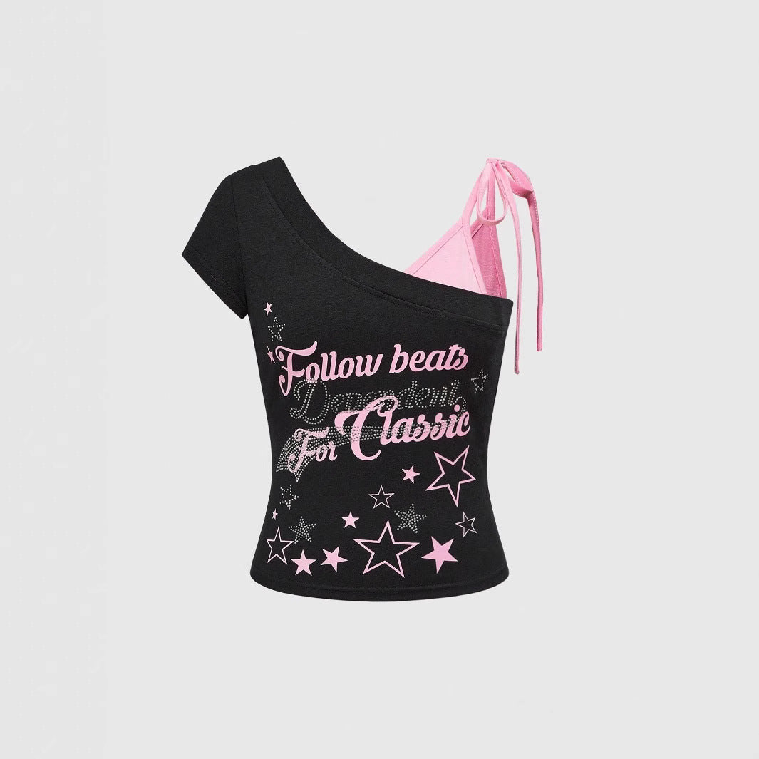 Damen Trendiges Off-Shoulder Top mit beeindruckendem Grafikdesign Echo Archiv
