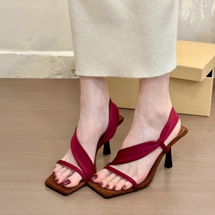 Damen Drehriemen-Stiletto-Sandalen mit quadratischer Zehenbox und Slingback-Detail – Sorelia