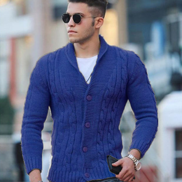 Herren Strickjacke mit einzigartigem Zopfmuster und modischem Schalkragen Echoarchiv