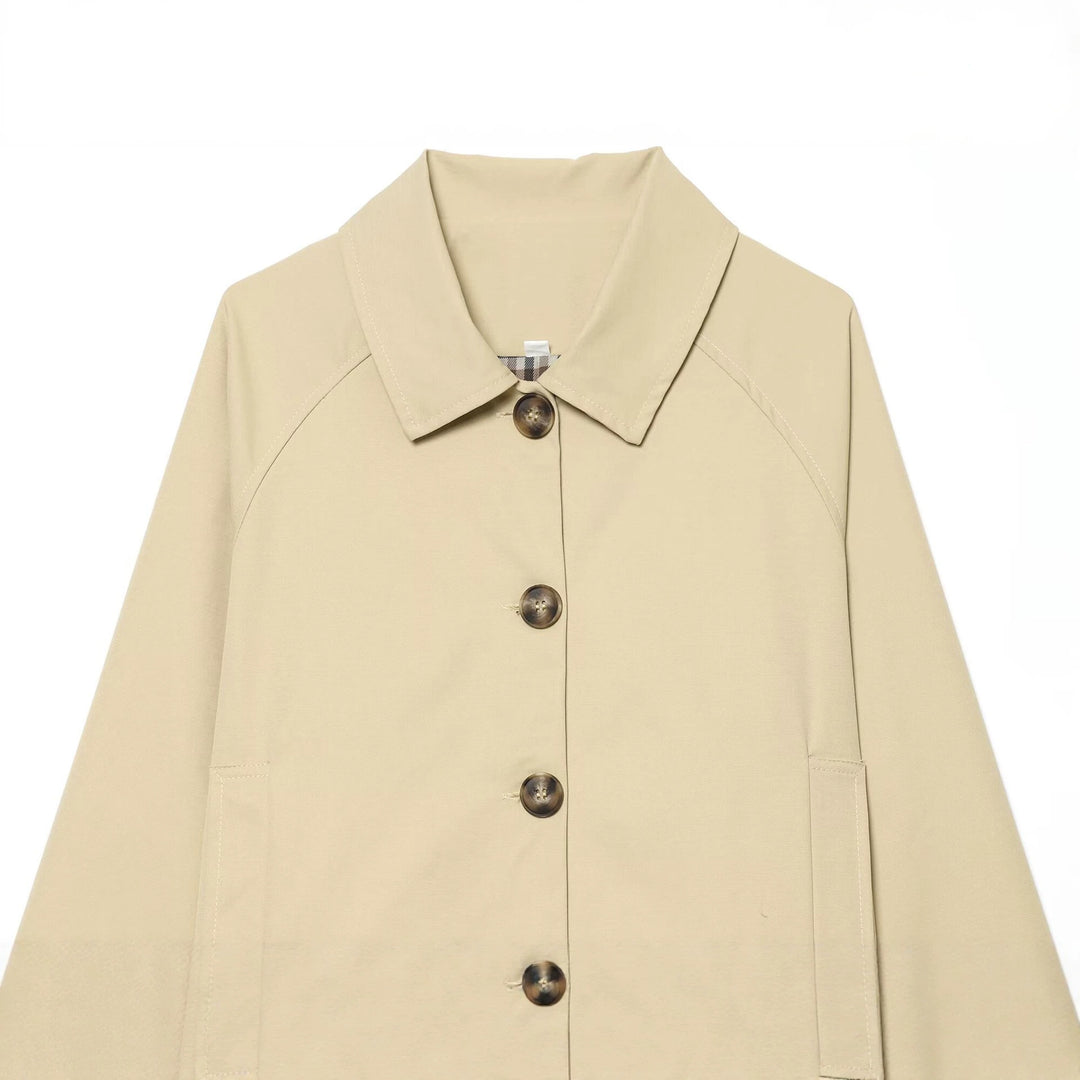 Damen Cropped Übergangsjacke mit Raglanärmeln und Hornknopfleiste Echoarchiv