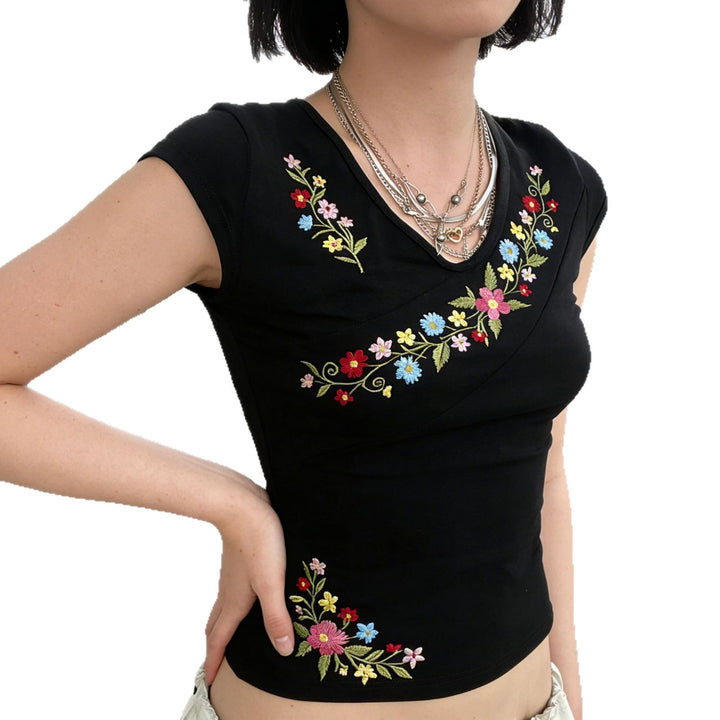 Damenbluse mit floralem Stickdesign und tailliertem Schnitt Echo Archiv