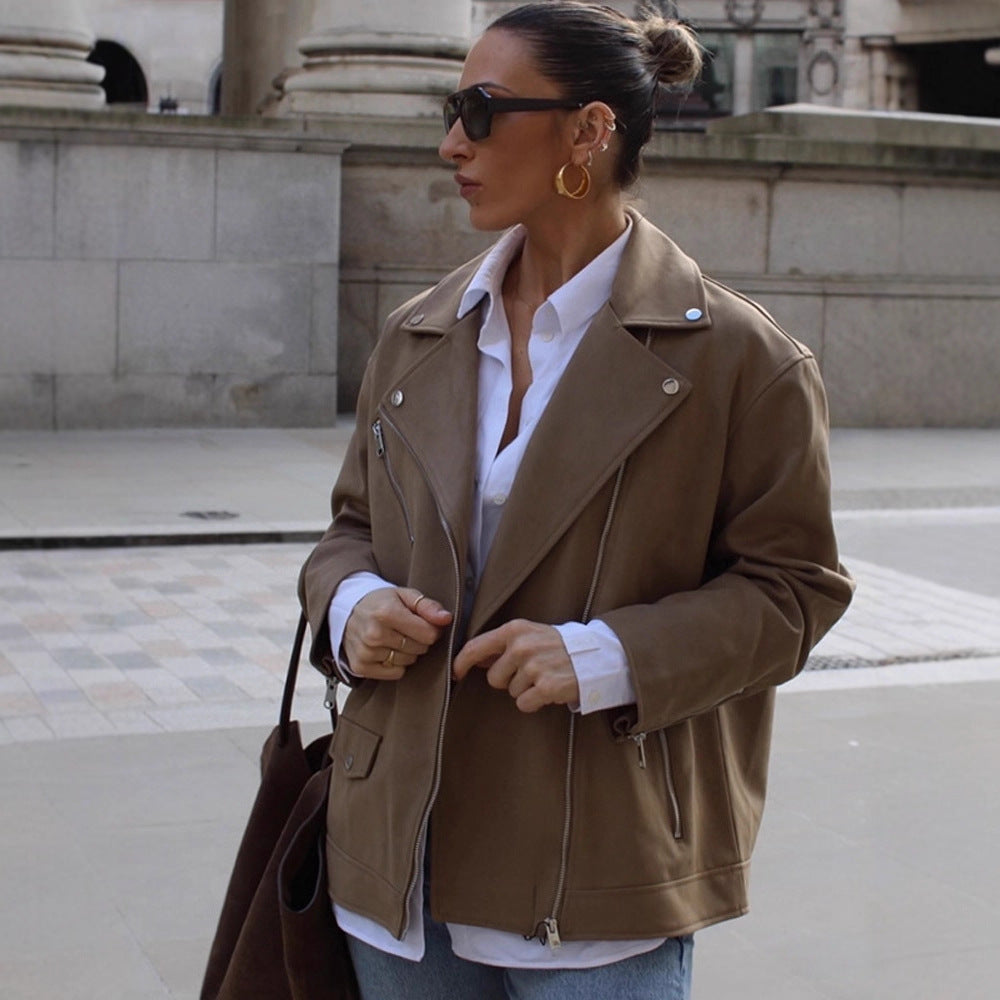 Damen Oversize-Bikerjacke aus Veloursimitat mit asymmetrischem Reißverschluss Echoarchiv