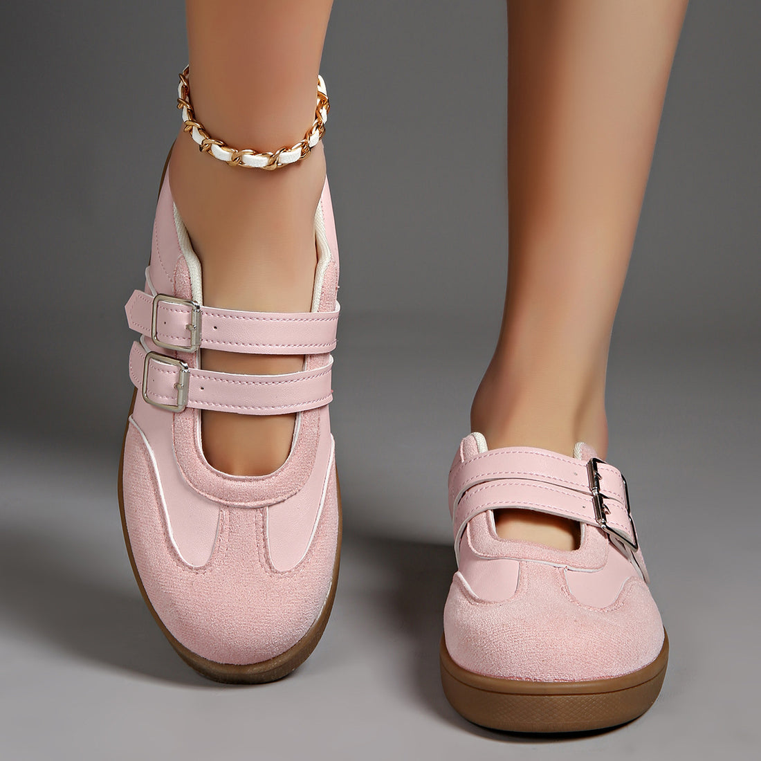 Damen Retro-inspirierte Mary-Jane-Sneaker mit doppeltem Schnallenriemen und ergonomischer Gummisohle – Névara