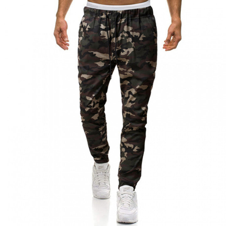 Herren modische Jogginghose im Camouflage-Design Echoarchiv