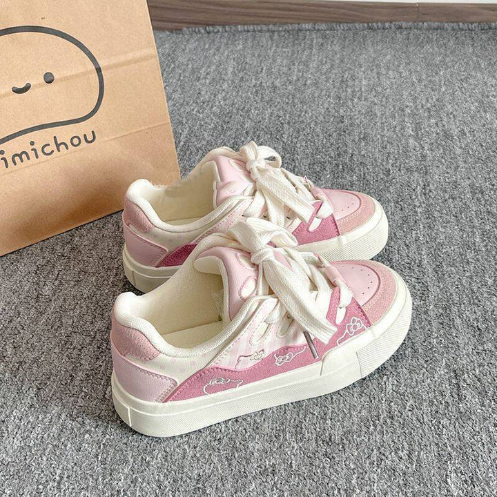 Damen modische Sneakers mit verspielten Details und texturiertem Obermaterial Echo Archiv