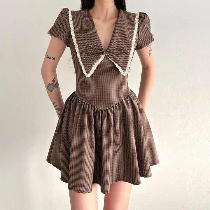 Damen Vintage-Folklore Kleid mit voluminösen Ärmeln und dekorativem Kragen Echo Archiv