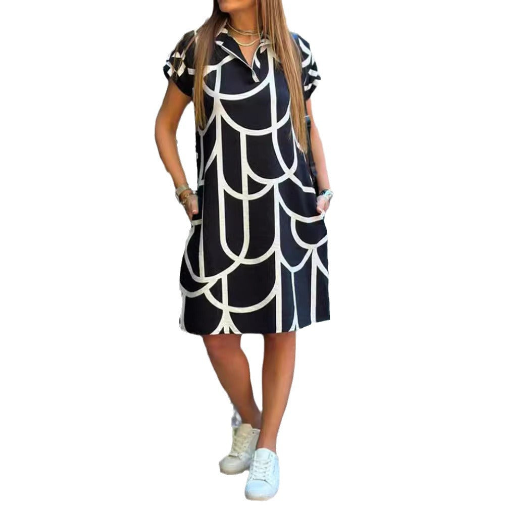 Damen nan geometrisches Shiftkleid mit Polokragen und umgeschlagenen Kurzärmeln Echo Archiv
